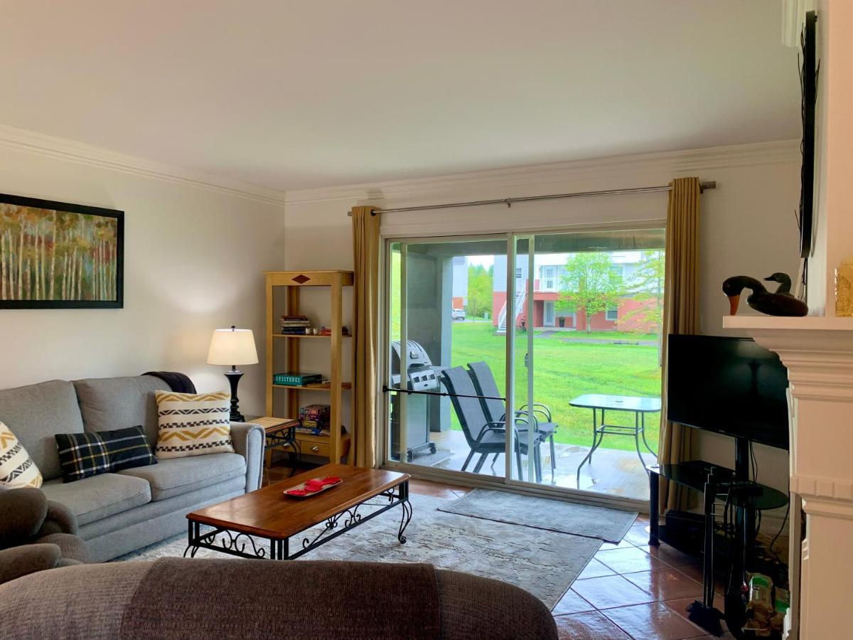 Superbe condo plage-memphremagog Magog Exterior foto